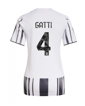 Juventus Federico Gatti #4 Maglia Gara Casa Repliche 2025-26 Donna Maniche Corte Juventus Federico Gatti #4 Maglia Gara Casa Repliche 2025-26 Donna Maniche Corte